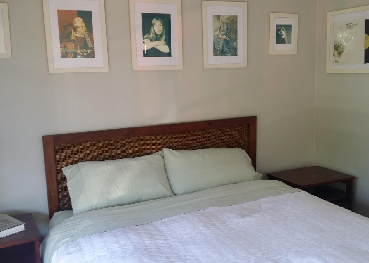 High On Penguin Bed and Breakfast Exteriör bild